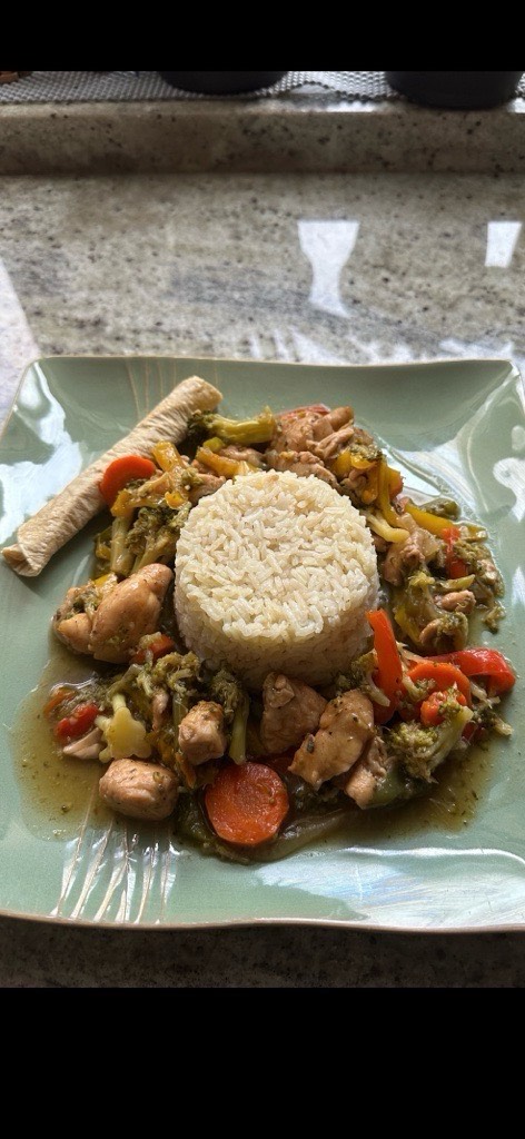 Stir fried chicken in soy sauce 